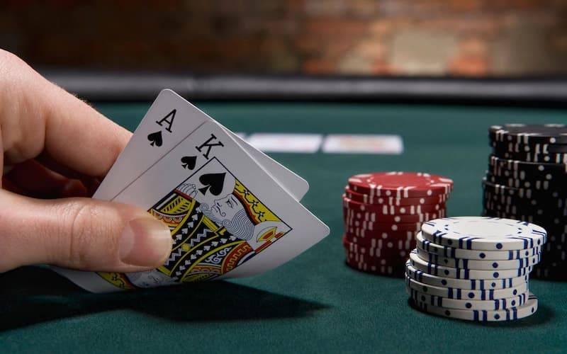 Tìm hiểu về thú vui chơi bài poker